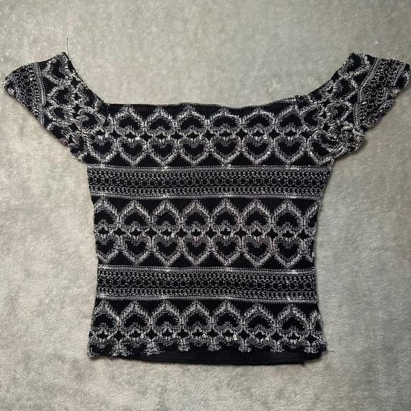 Charlotte Russe Tops - Charlotte Russe Top Size S Black White Heart Print Knit Off Shoulder Stretch Y2K